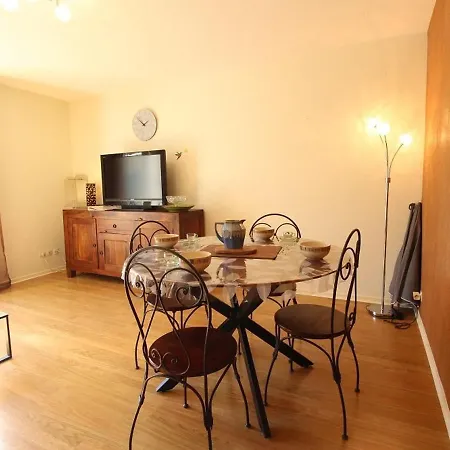 2 Pieces Avec Balcon, Parking, Animaux Admis, Wi-fi - Fr-1-313-195 * Bagneres-de-Luchon